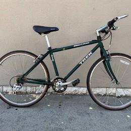 Trek 930 Single Track 21-Speed Mountain Bike - 15 Inch Frame in Astoria, NY