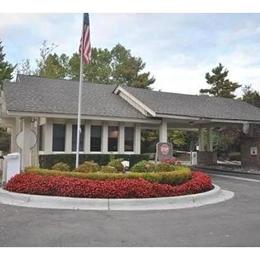 3 Bed 2 Bath house for Sale in West Bloomfield, MI