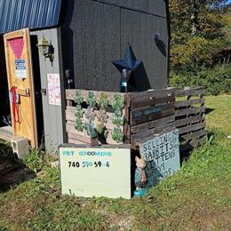 Grooming and Pet Store Services in Stockport, Ohio in Athens, oh